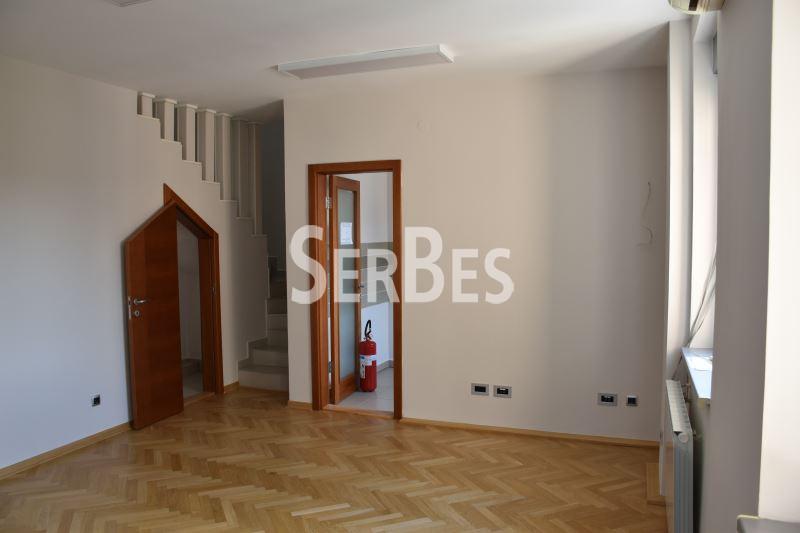 Lokal Izdavanje Novi Sad  162 m2