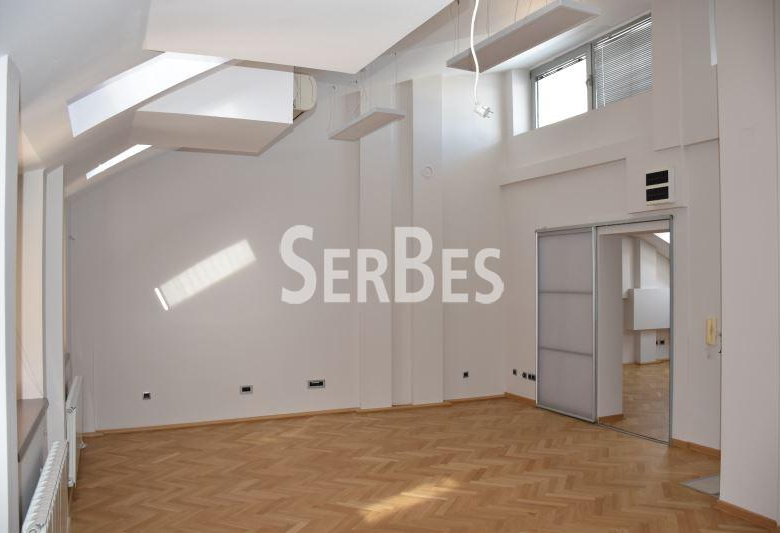Lokal Izdavanje Novi Sad  162 m2