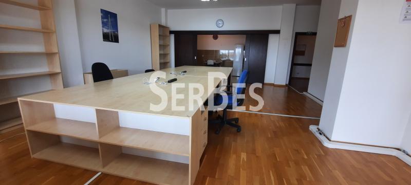 Lokal Izdavanje Novi Sad  210 m2
