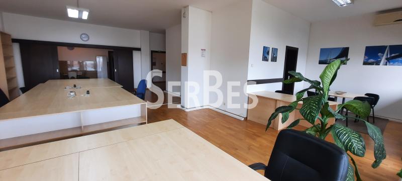 Lokal Izdavanje Novi Sad  210 m2