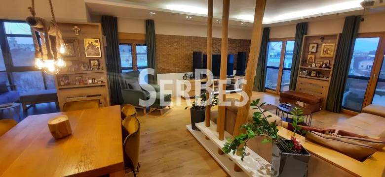 Lux 4,0 stan 132m2 u centru pešačka zona ID#1633.