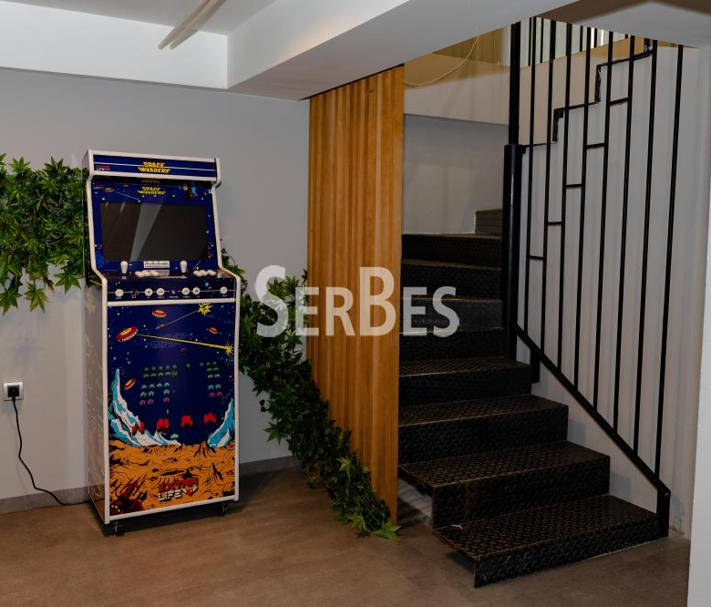 Lokal Prodaja Novi Sad  288 m2
