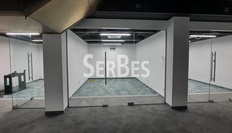 Lokal Prodaja Novi Sad  305 m2