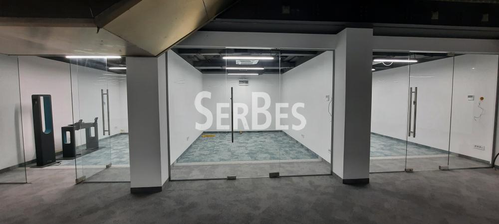 Lokal Prodaja Novi Sad  305 m2