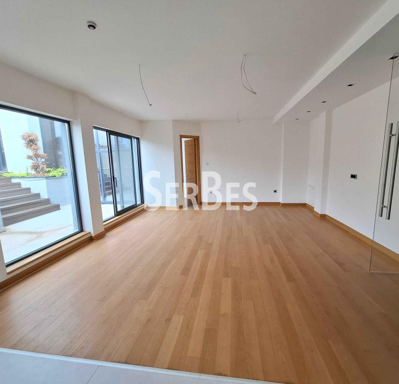 Stan Prodaja Novi Sad  240 m2