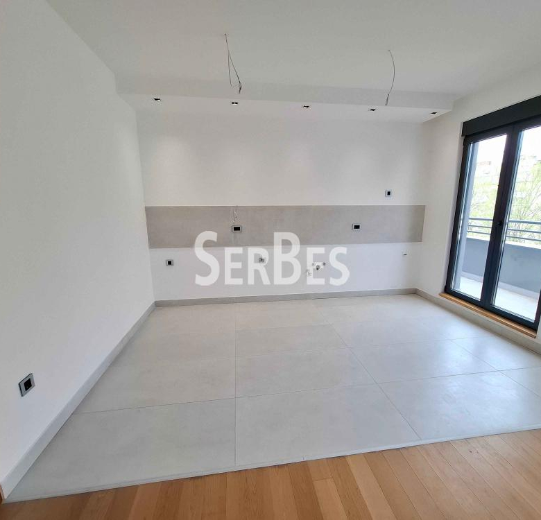 Stan Prodaja Novi Sad  240 m2