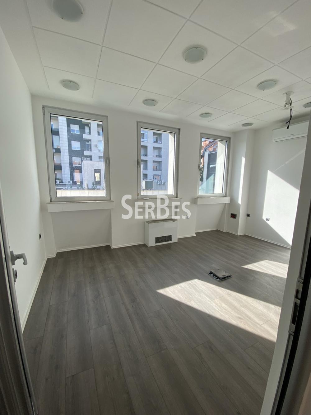 Lokal Izdavanje Novi Sad Lokal Izdavanje Novi Sad 352 m2