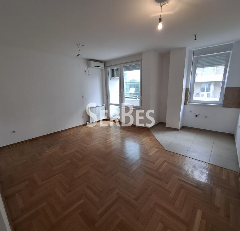 Stan Izdavanje Novi Sad  60 m2