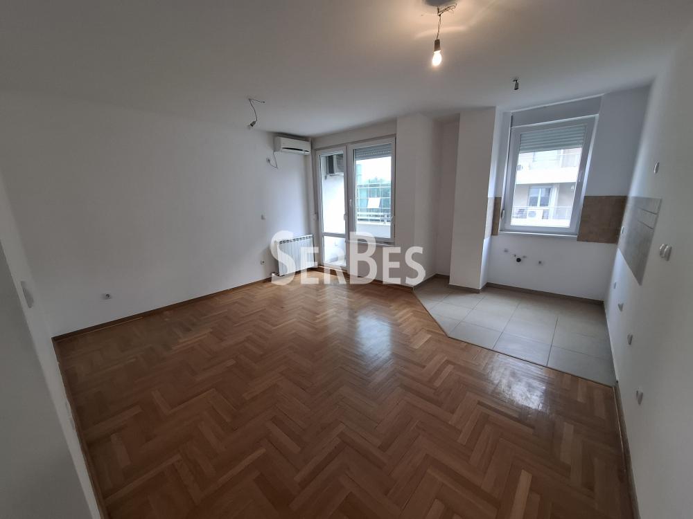 Stan Izdavanje Novi Sad  60 m2