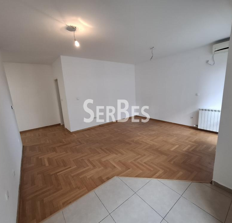 Stan Izdavanje Novi Sad  60 m2
