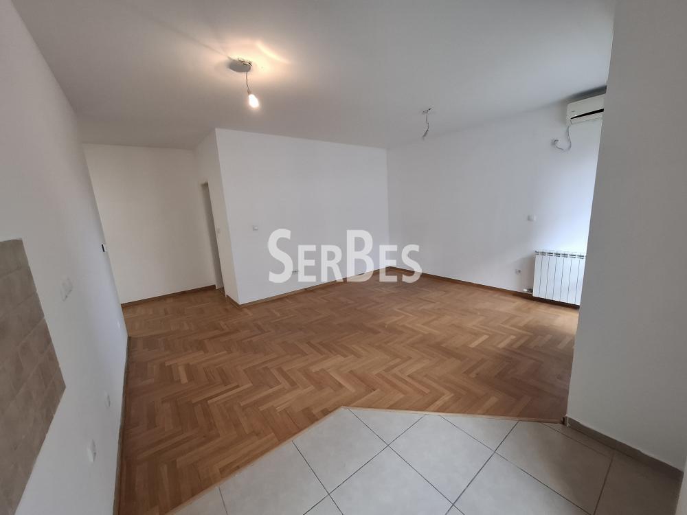 Stan Izdavanje Novi Sad  60 m2