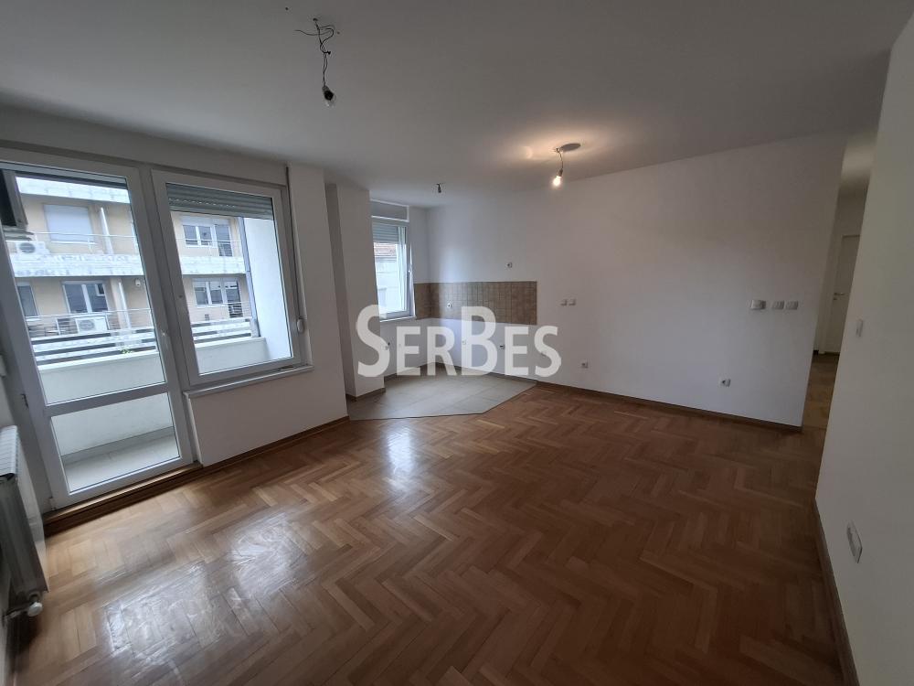 Stan Izdavanje Novi Sad  60 m2
