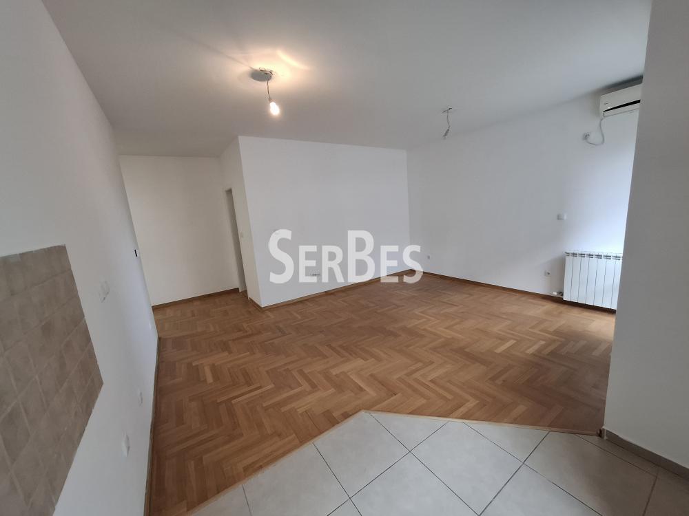 Stan Izdavanje Novi Sad  60 m2
