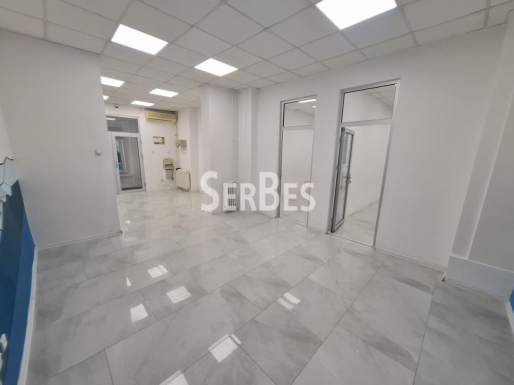 Lokal Izdavanje Novi Sad  235 m2