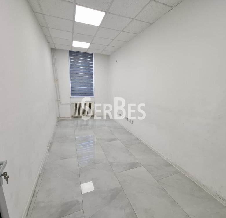 Lokal Izdavanje Novi Sad  235 m2