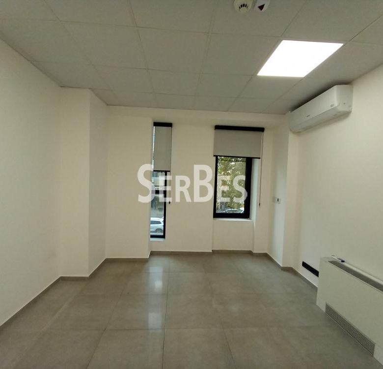 Lokal Izdavanje Novi Sad  250 m2