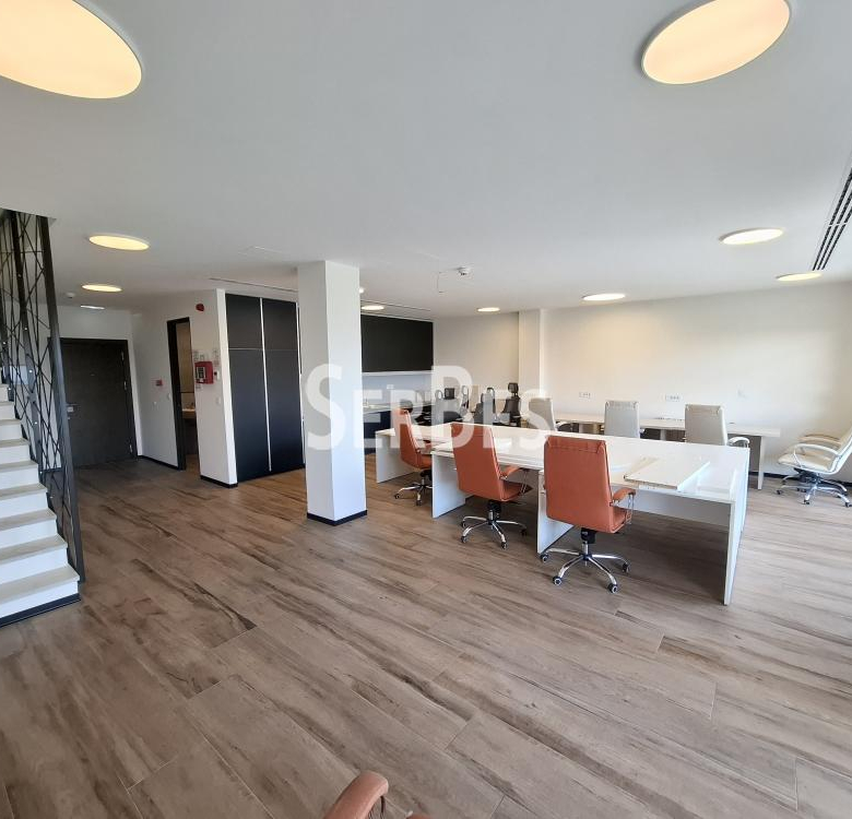 Lokal Izdavanje Novi Sad  314 m2
