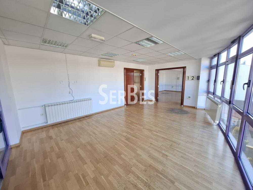 Lokal Izdavanje Novi Sad  500 m2