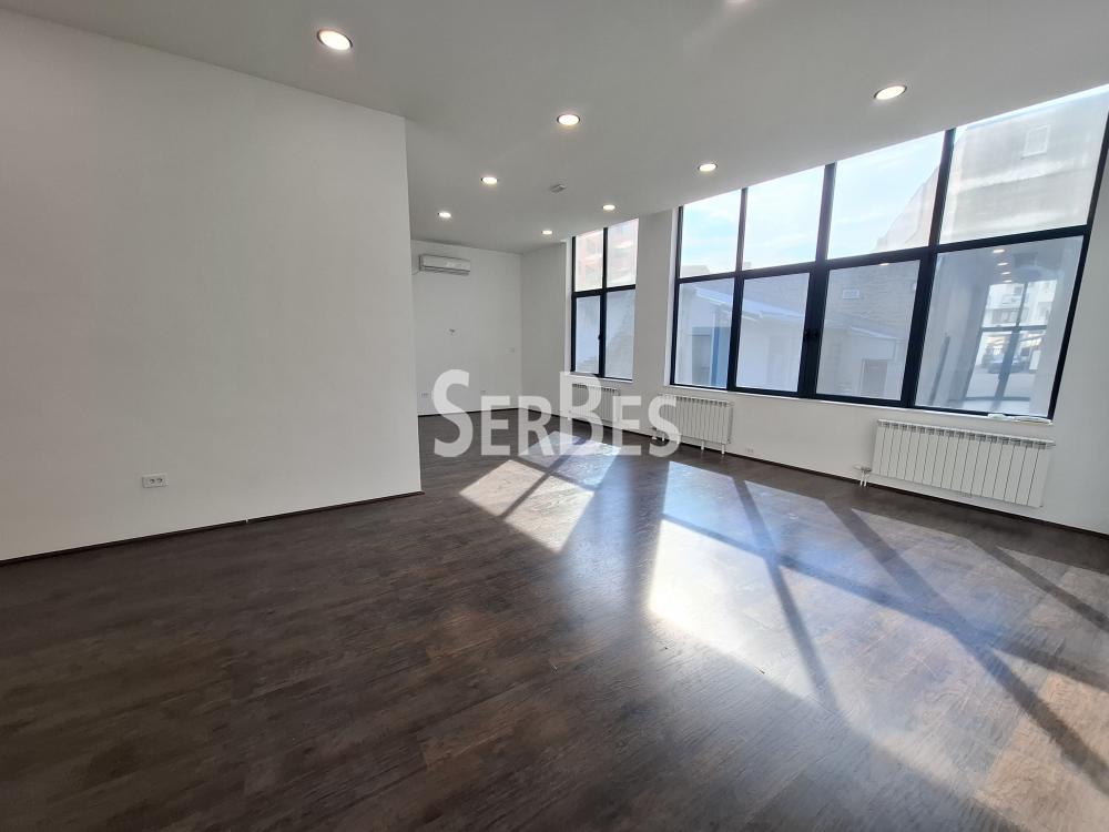 Lokal Izdavanje Novi Sad  128 m2