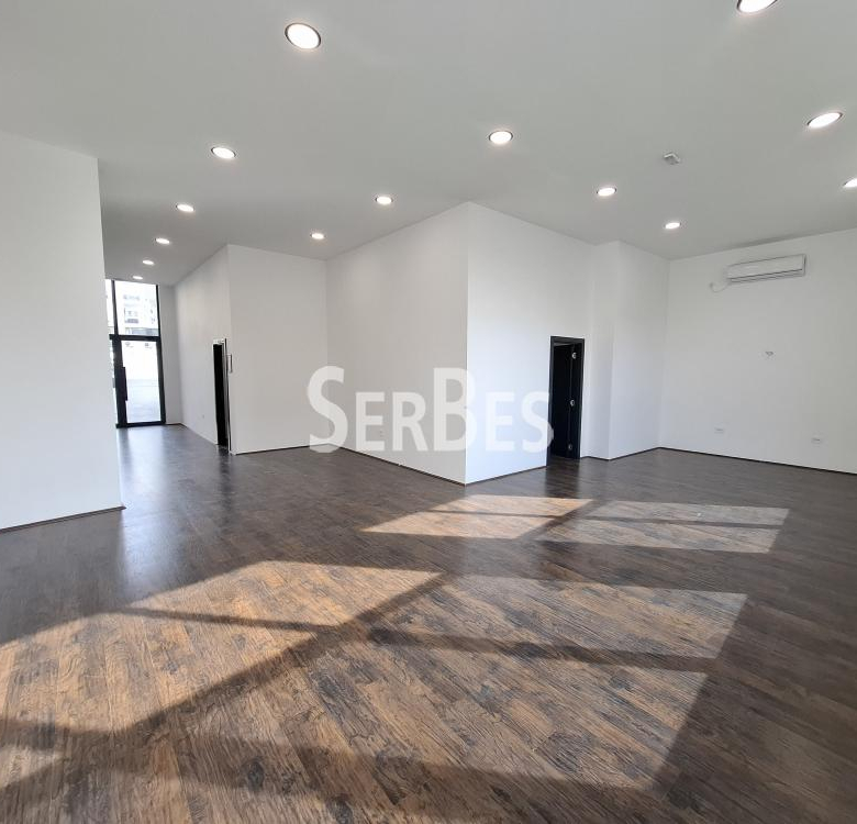 Lokal Izdavanje Novi Sad  128 m2