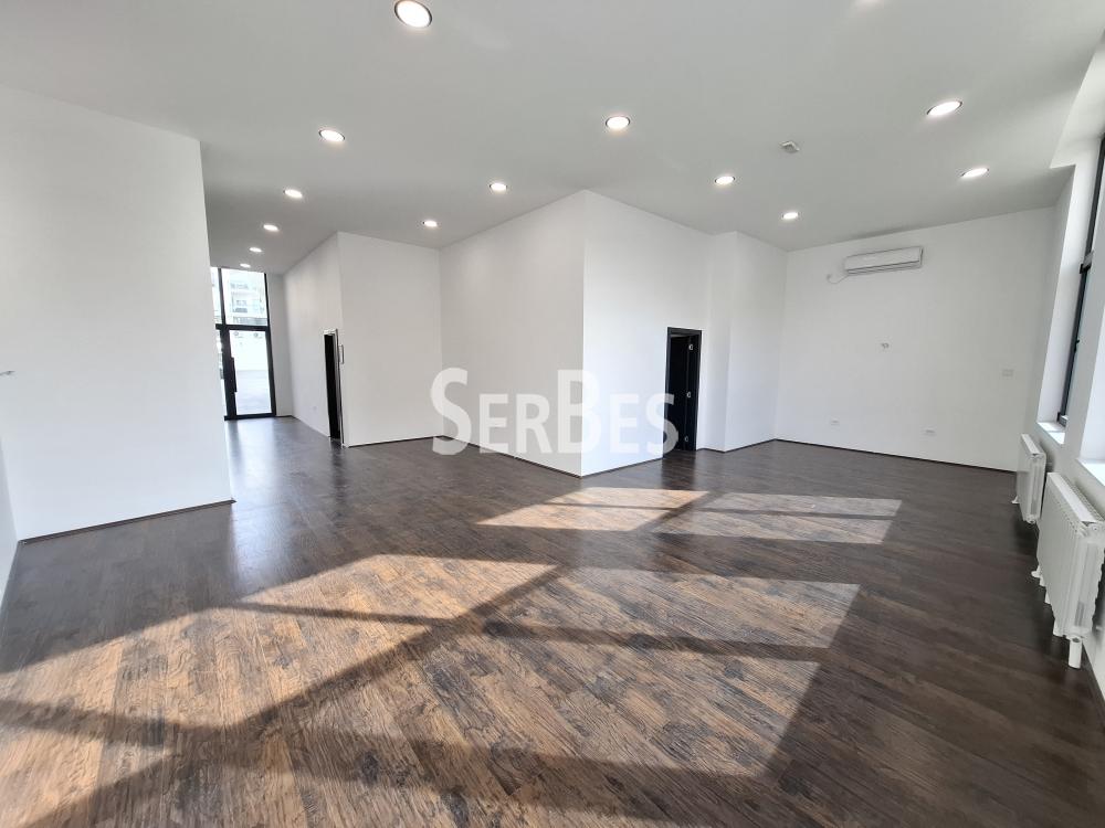 Lokal Izdavanje Novi Sad  128 m2
