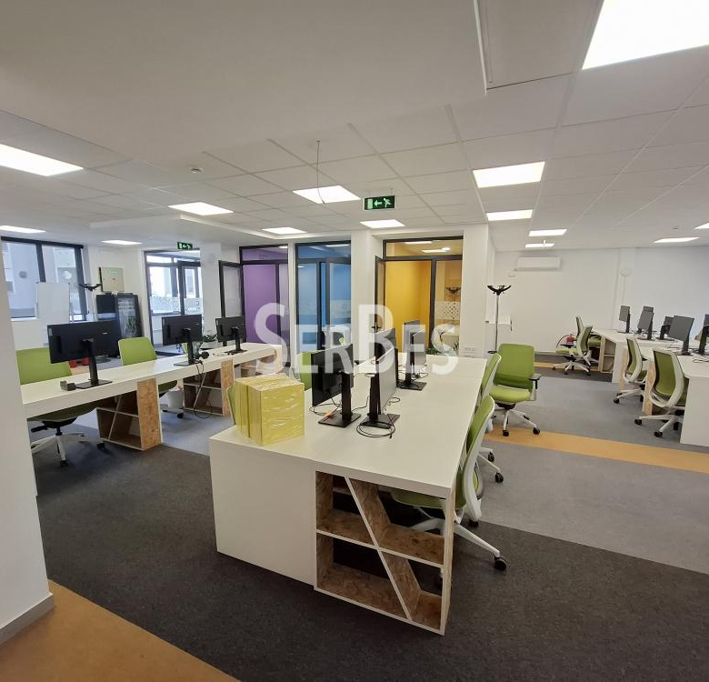 Lokal Izdavanje Novi Sad  204 m2