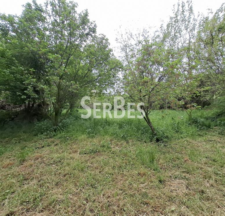 Odličan građevinksi plac 1048m2 u Čereviću ID#1789.