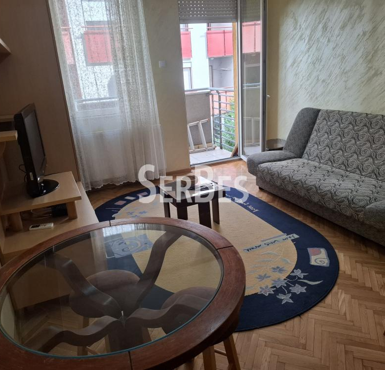 Odlična garsonjera 30m2 u centru sa terasom ID#1798