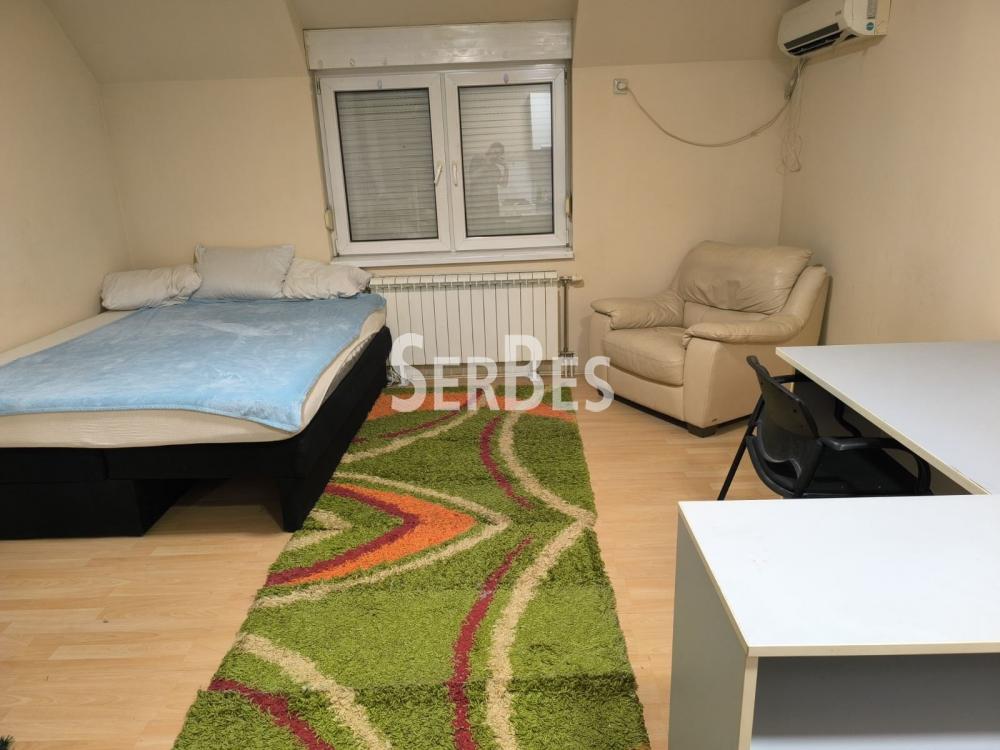 Stan Izdavanje Novi Sad  30 m2