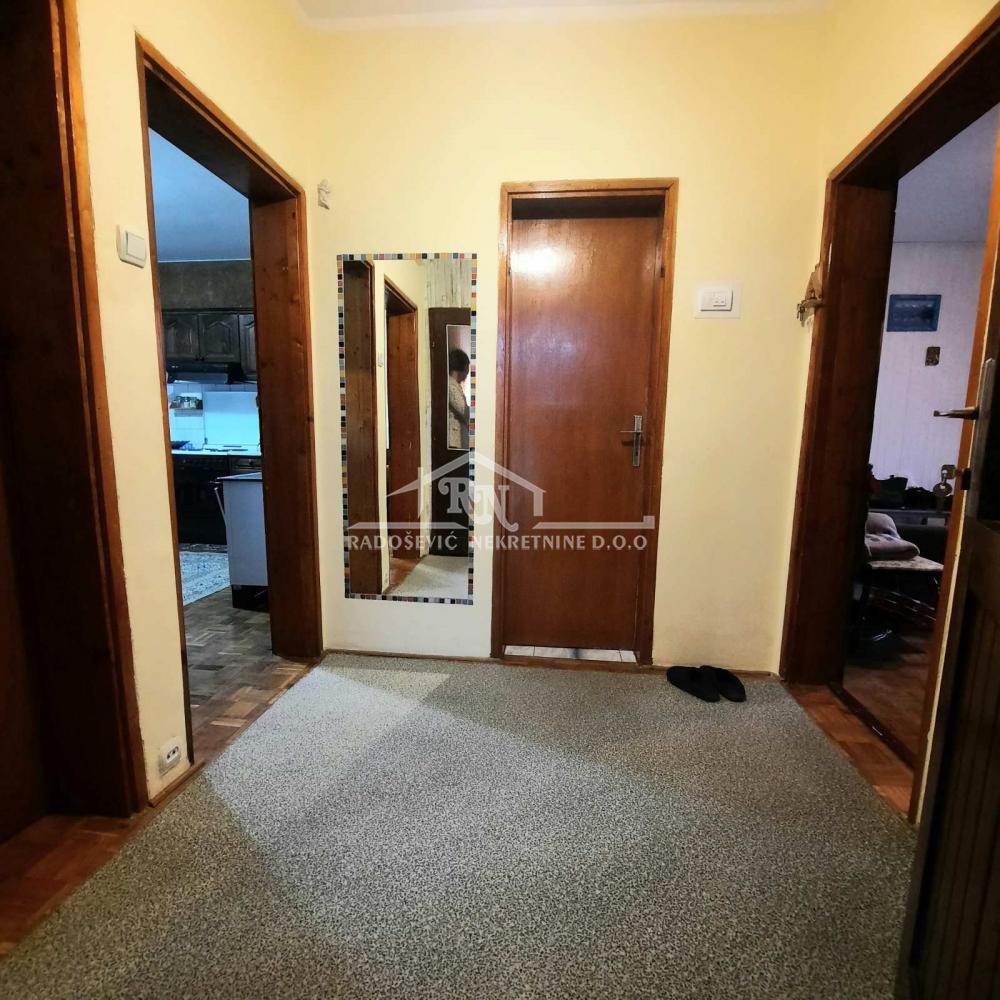 Kuća Prodaja Beograd Velika Moštanica 219 m2