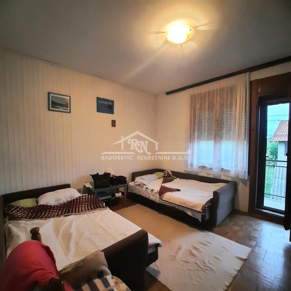 Kuća Prodaja Beograd Velika Moštanica 219 m2