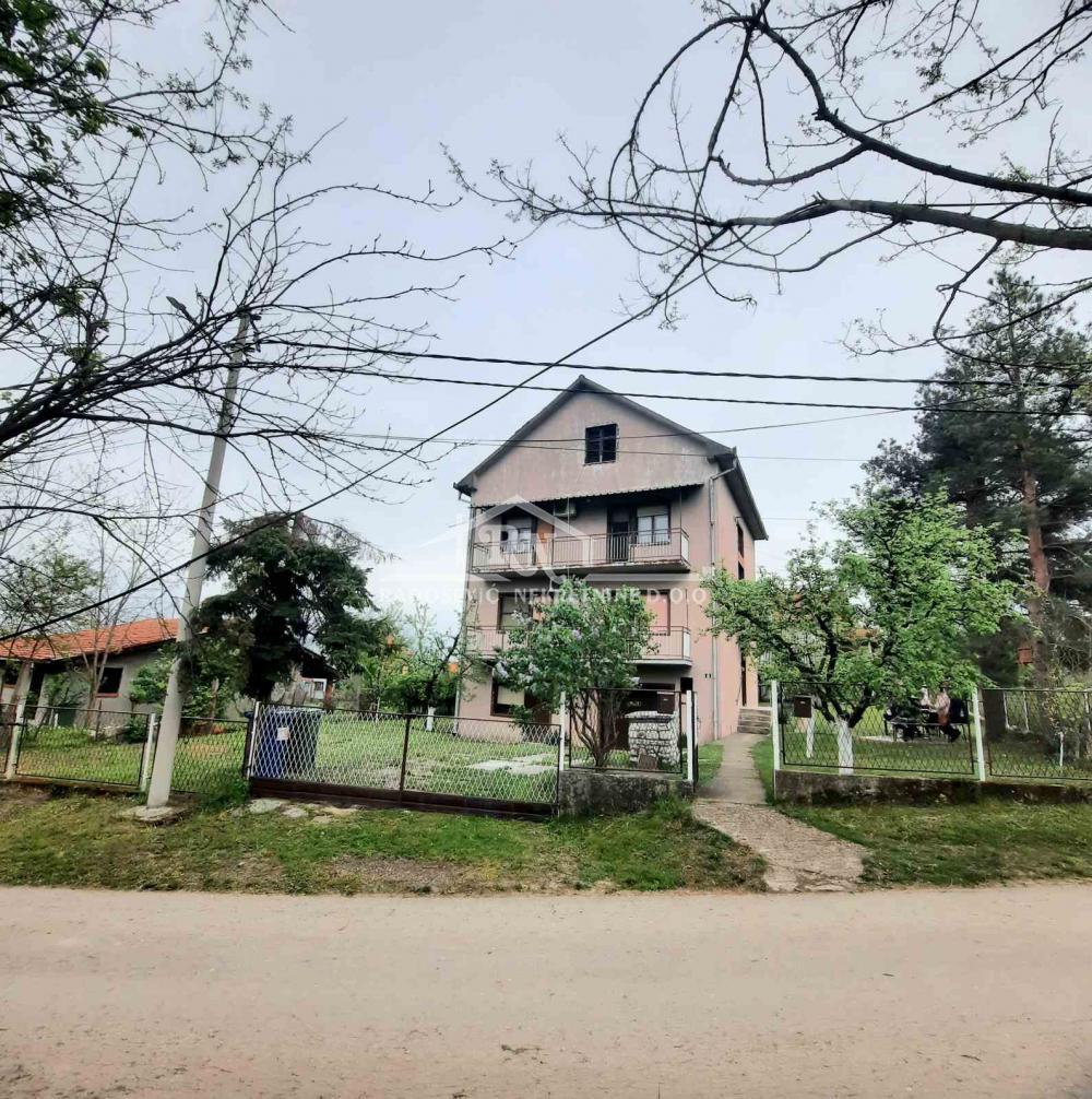 Kuća Prodaja Beograd Velika Moštanica 219 m2