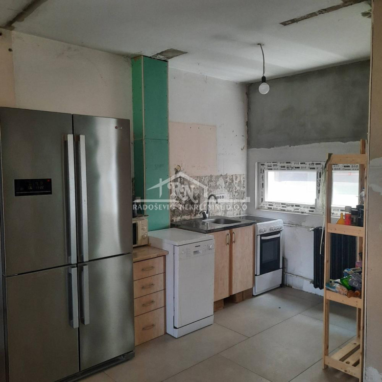 Stan Prodaja Beograd Banjica 84 m2
