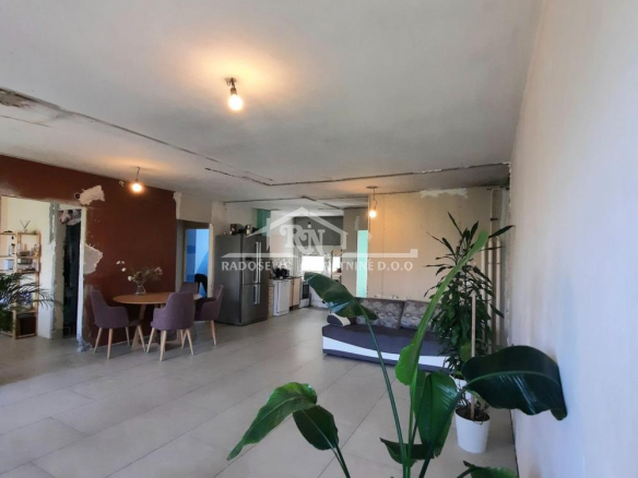 Stan Prodaja Beograd Banjica 84 m2