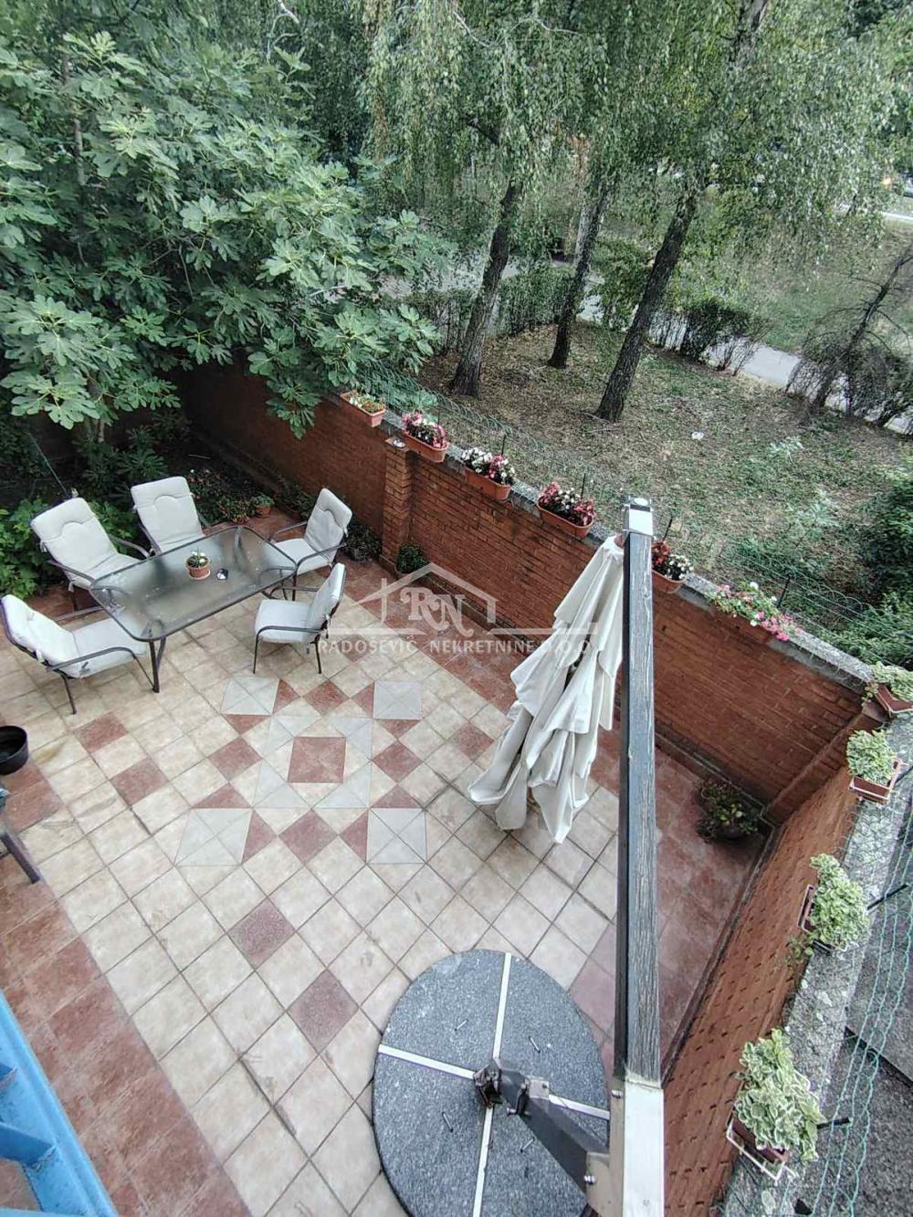 Stan Prodaja Beograd Stan Prodaja Beograd Labudovo Brdo 100 m2