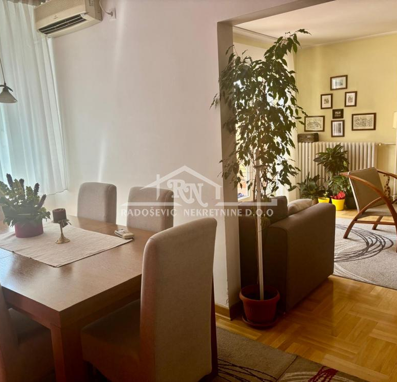 Stan Prodaja Beograd Labudovo Brdo 100 m2