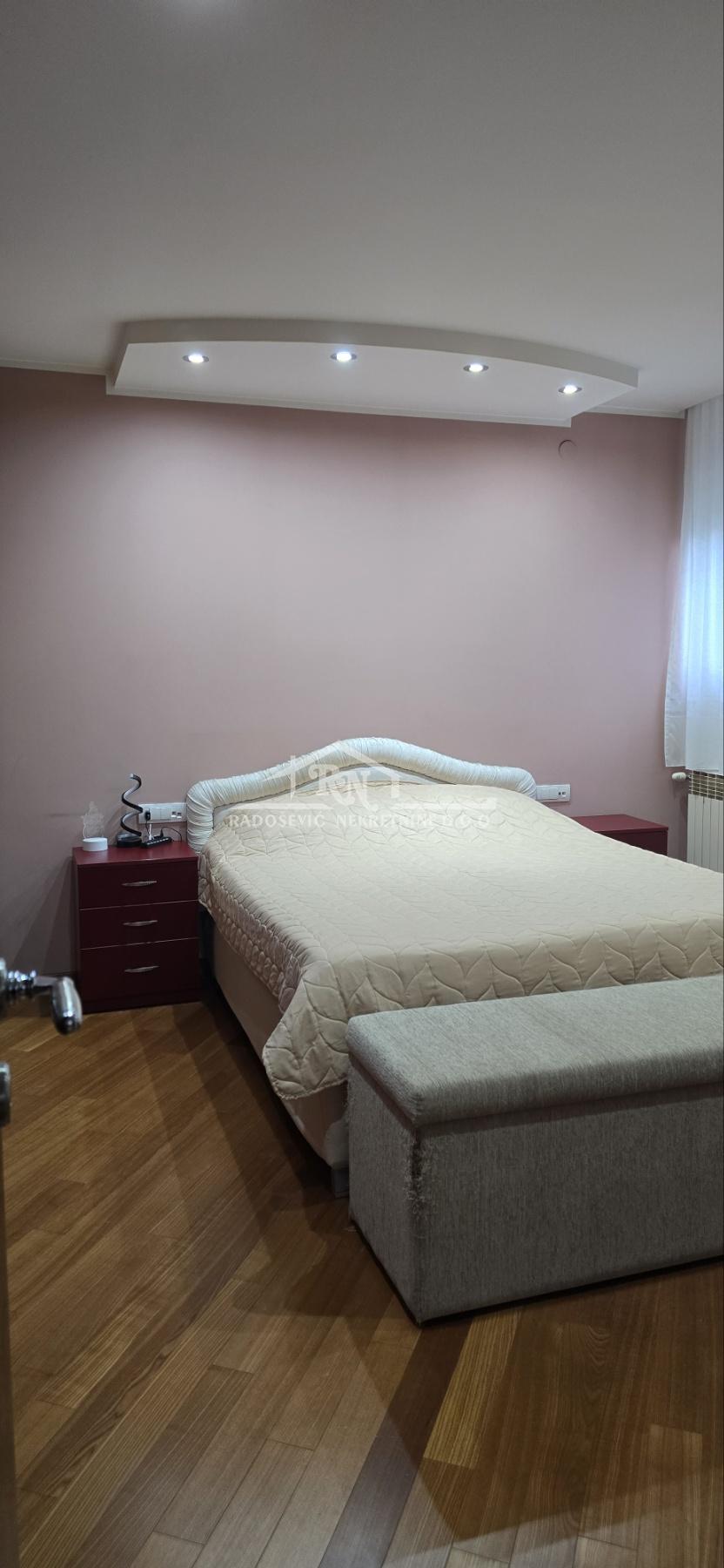 Stan Prodaja Beograd Petlovo Brdo 199 m2