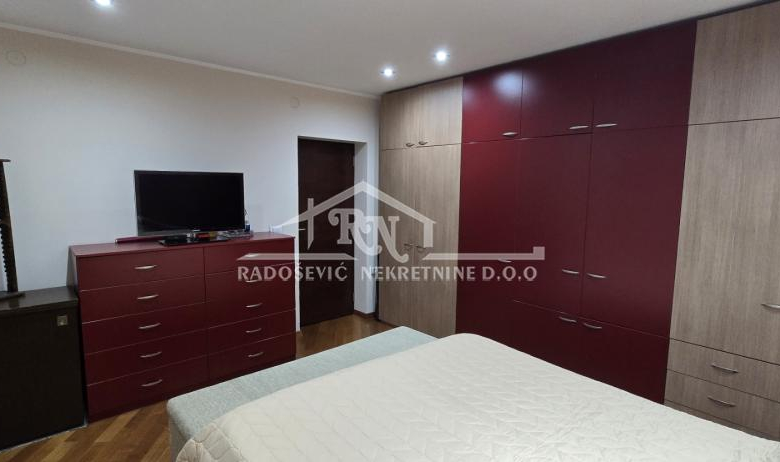 Stan Prodaja Beograd Petlovo Brdo 199 m2