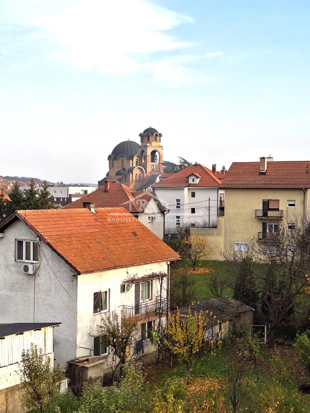 Kuća Prodaja Beograd Kaluđerica 474 m2