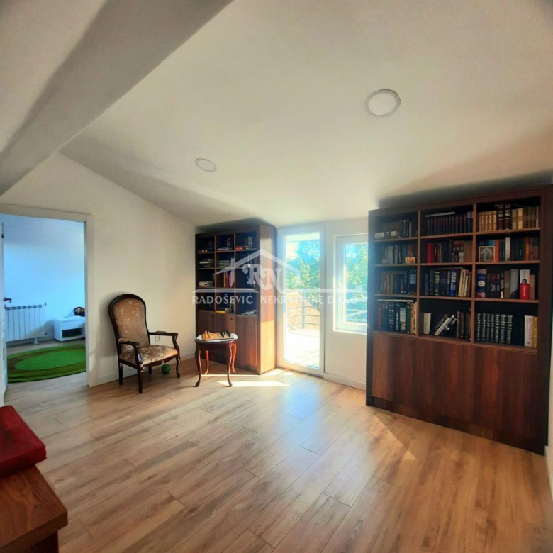 Stan Prodaja Beograd Golf Naselje 102 m2