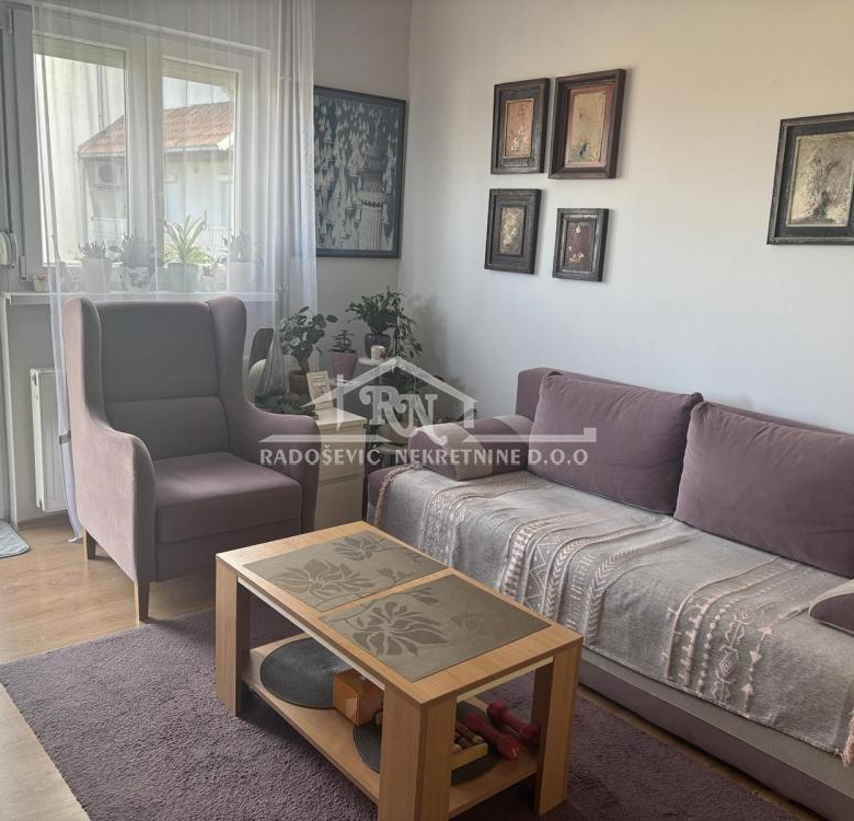 Žarkovo, Bele Vode, Primućura Žarka, 66m2 ID#1571.