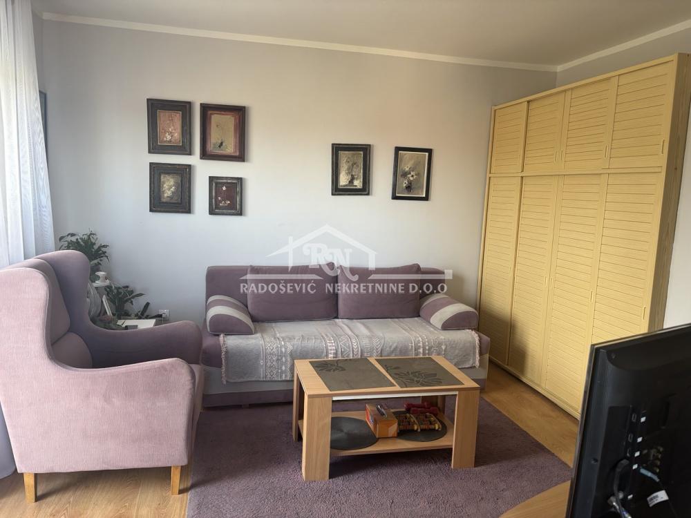 Stan Prodaja Beograd Bele Vode 66 m2