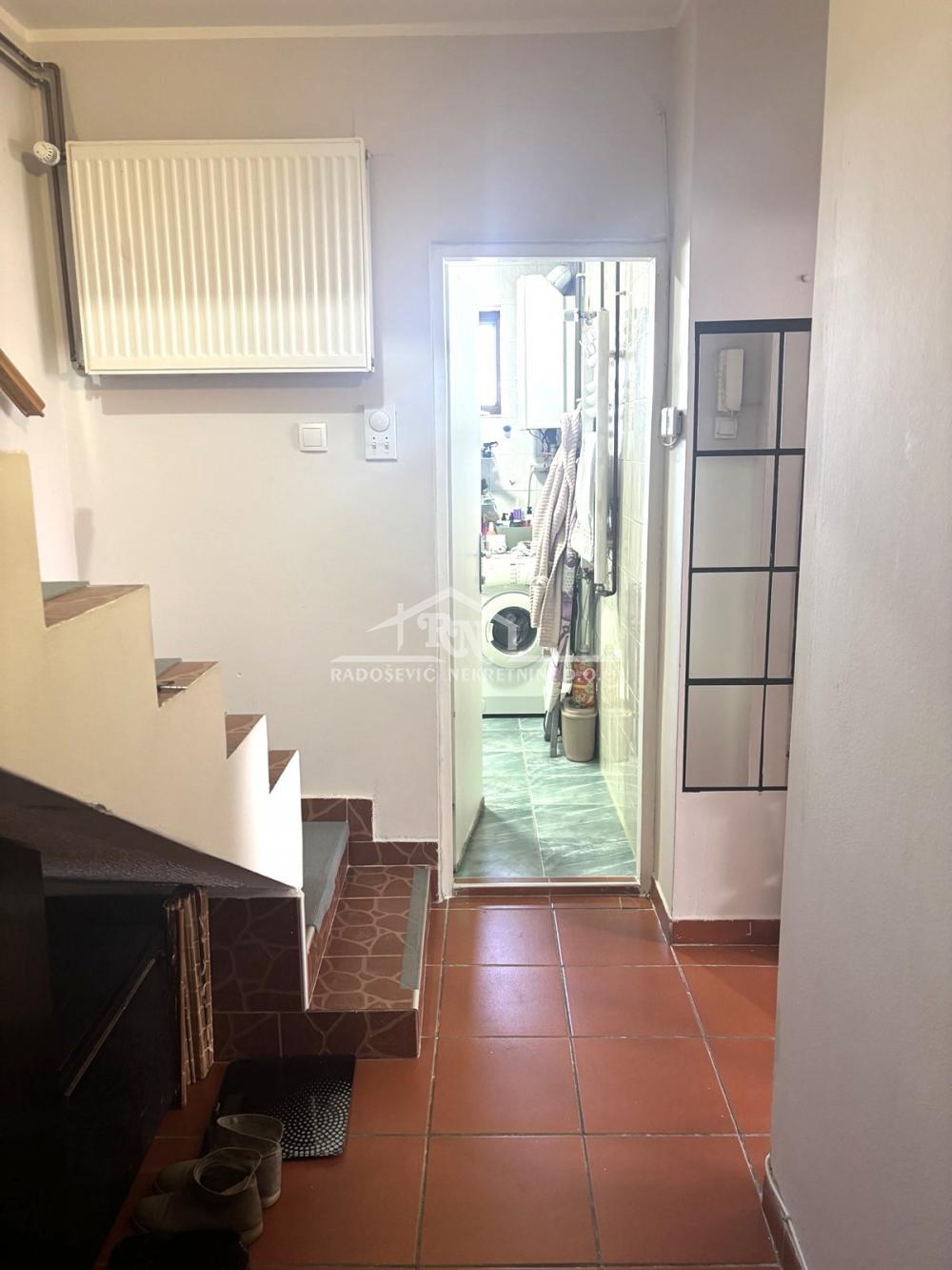 Stan Prodaja Beograd Bele Vode 66 m2