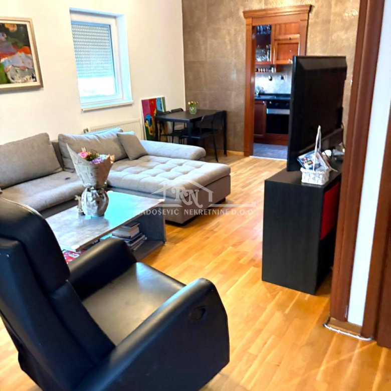 Stan Prodaja Beograd Skojevsko Naselje 95 m2