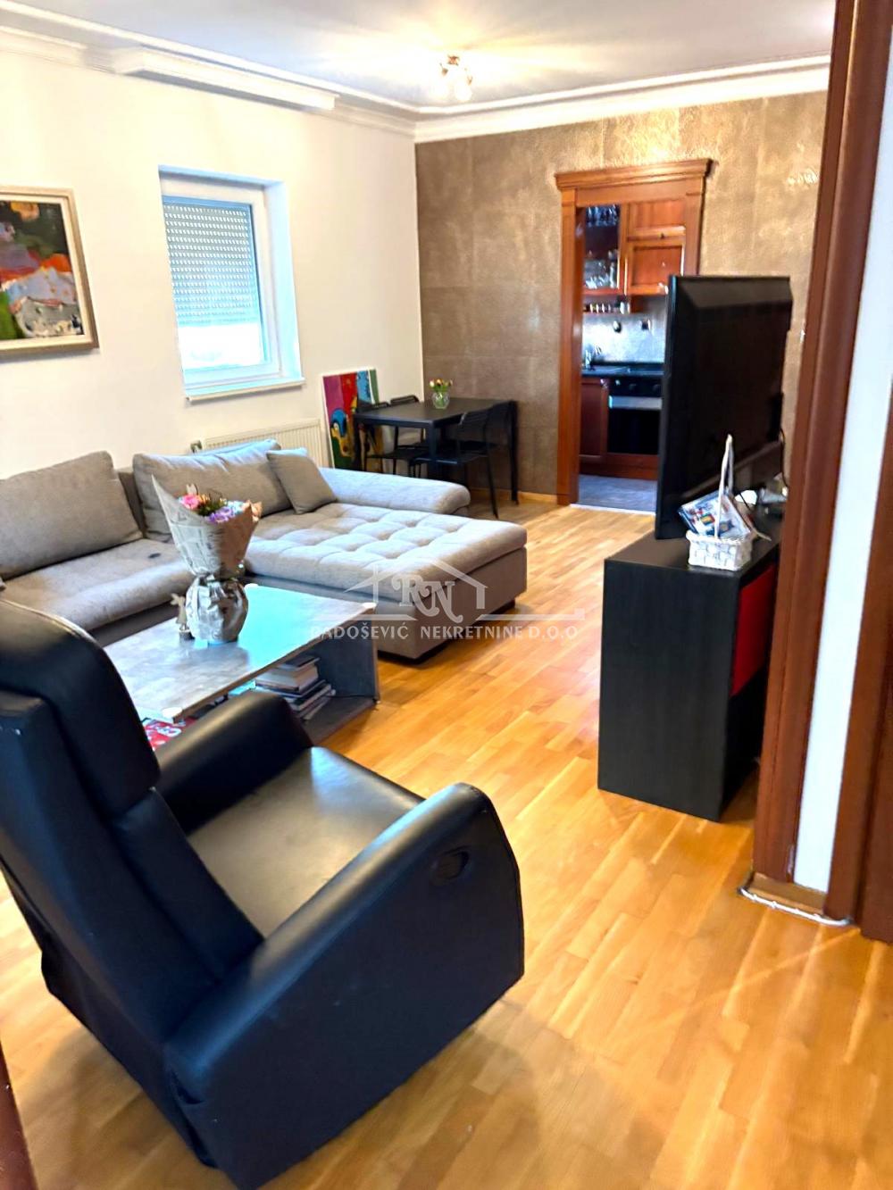 Stan Prodaja Beograd Skojevsko Naselje 95 m2