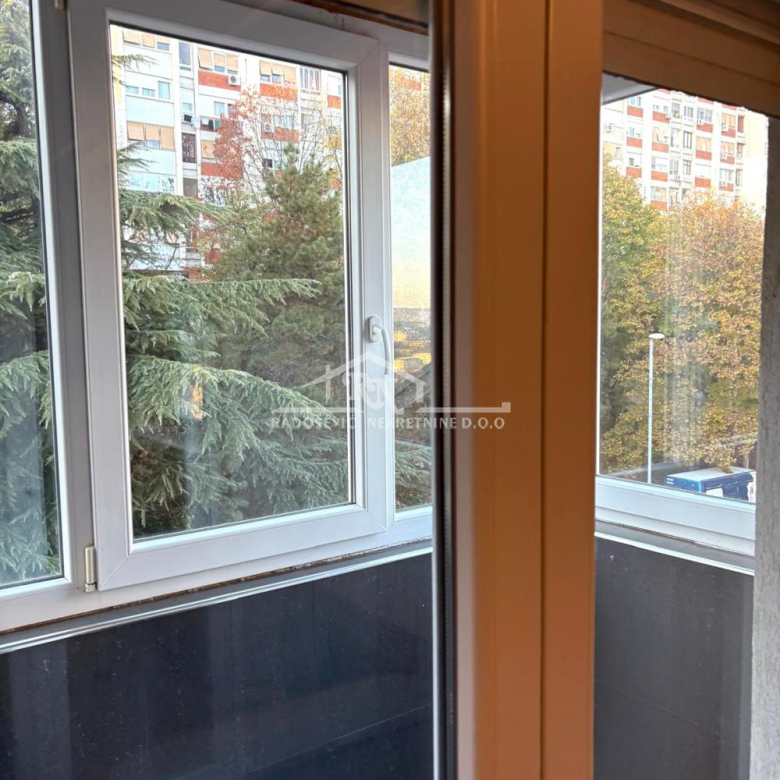 Stan Prodaja Beograd Skojevsko Naselje 95 m2