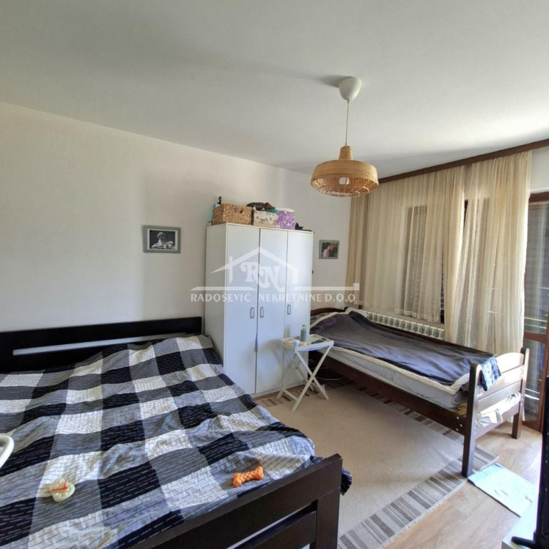 Kuća Prodaja Beograd Ripanj 208 m2
