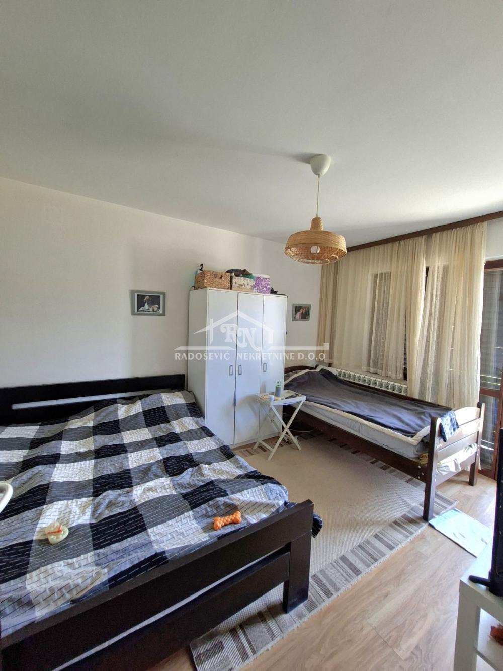 Kuća Prodaja Beograd Kuća Prodaja Beograd Ripanj 208 m2