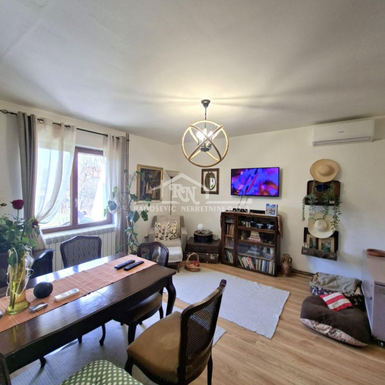 Kuća Prodaja Beograd Ripanj 208 m2