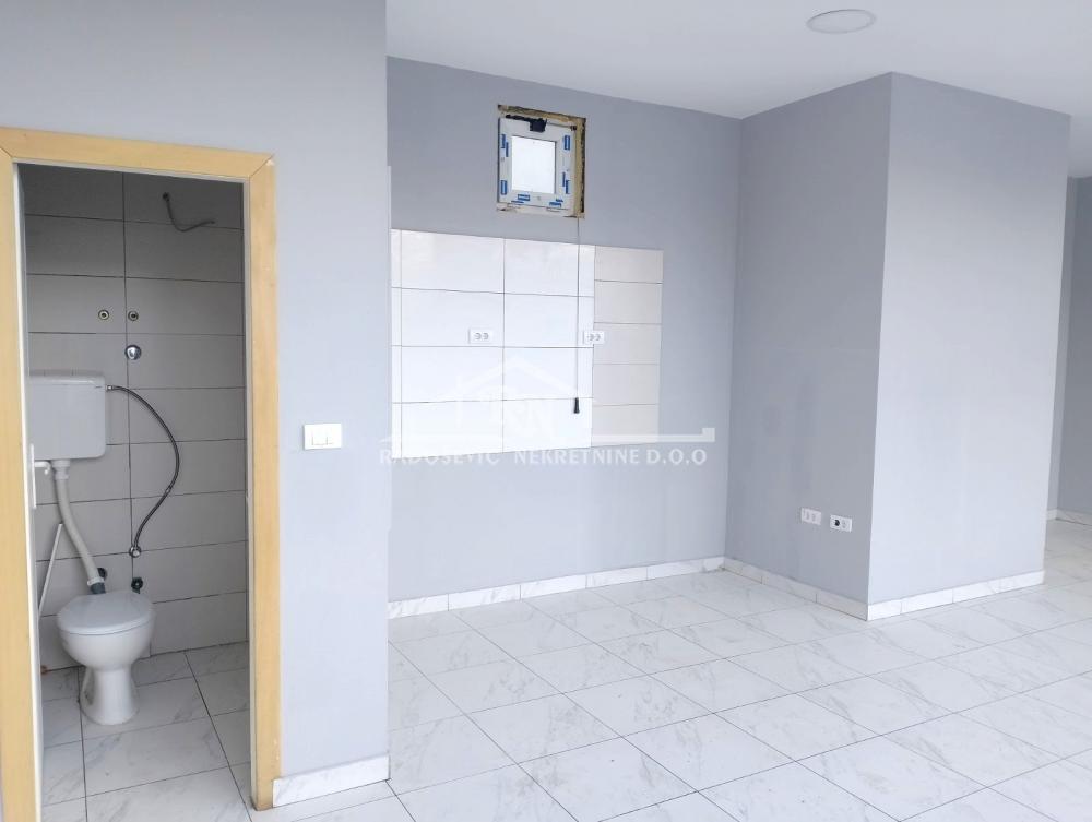 Lokal Izdavanje Beograd Lokal Izdavanje Beograd Ripanj 40 m2